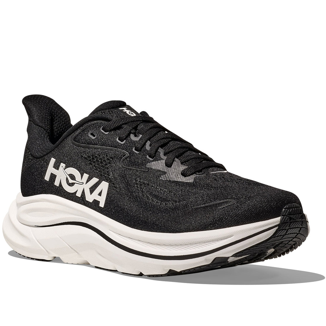 Quarter turn view Women&