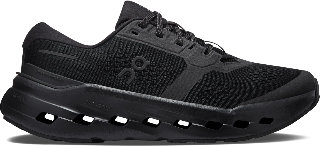 Quarter turn view Men&